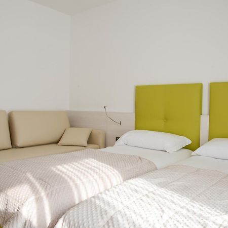 Residence Franca B&B Arco Habitación foto